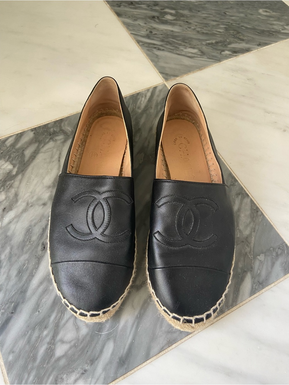 CHANEL Black Leather Espadrille Flats with Interlocking CC